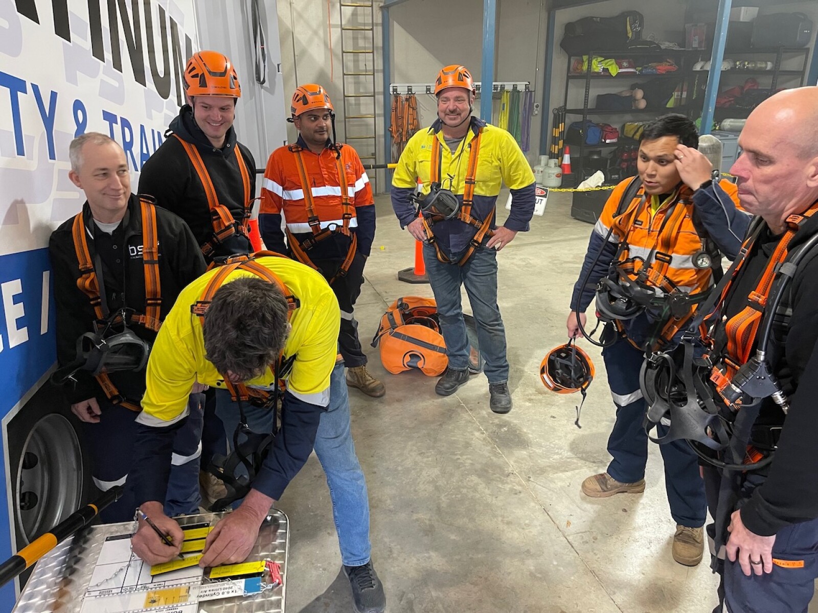 Confined space group training Sydney NSW Canberra