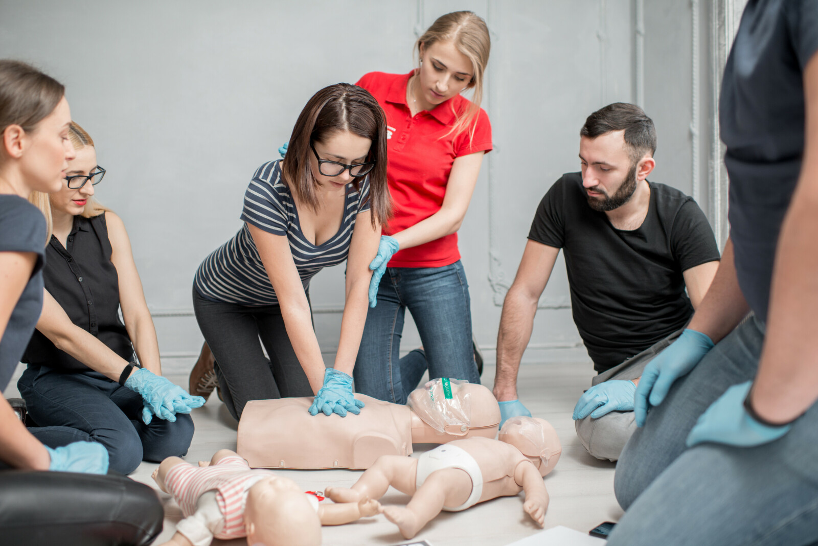 Corporate-group-training-first-aid